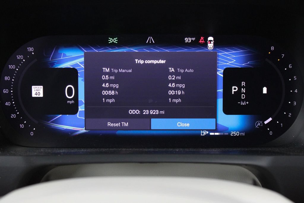 Certified 2024 Volvo XC90 B6 Plus w/ Protection Package Premier AWD/4WD image 36