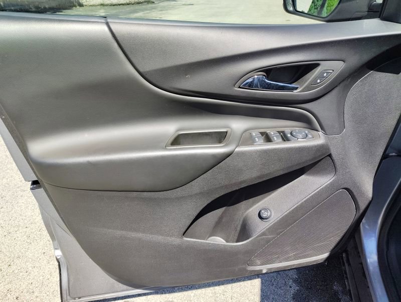 Used 2024 Chevrolet Equinox LT AWD/4WD image 11