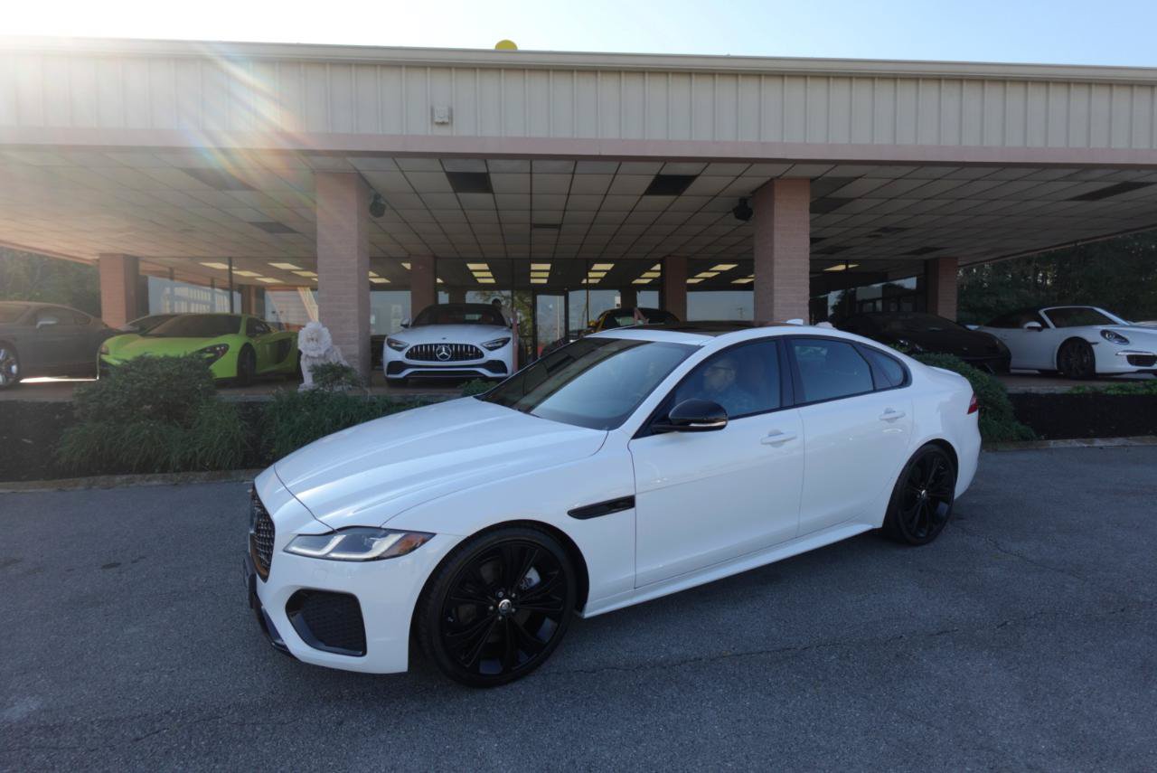 Used 2024 Jaguar XF R-Dynamic SE AWD/4WD image 25