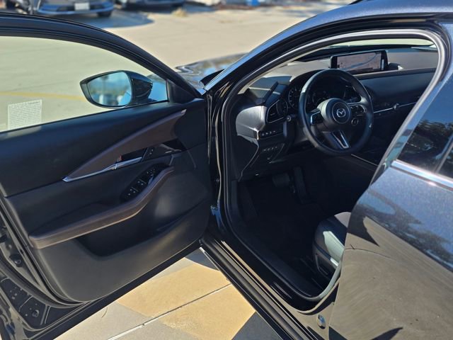 Certified 2025 MAZDA CX-30 2.5 Turbo w/ Premium Plus Pkg image 38