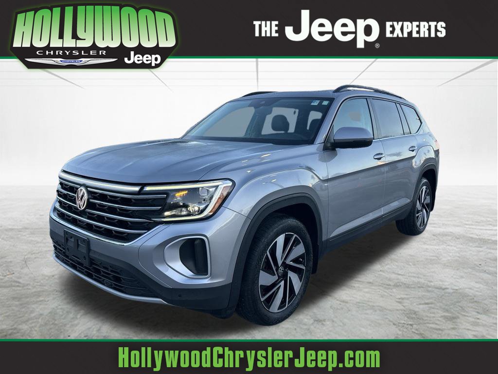 Used 2024 Volkswagen Atlas SE w/ Panoramic Sunroof Package