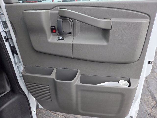 New 2026 Chevrolet Express 3500 w/ Power Convenience Package RWD image 25