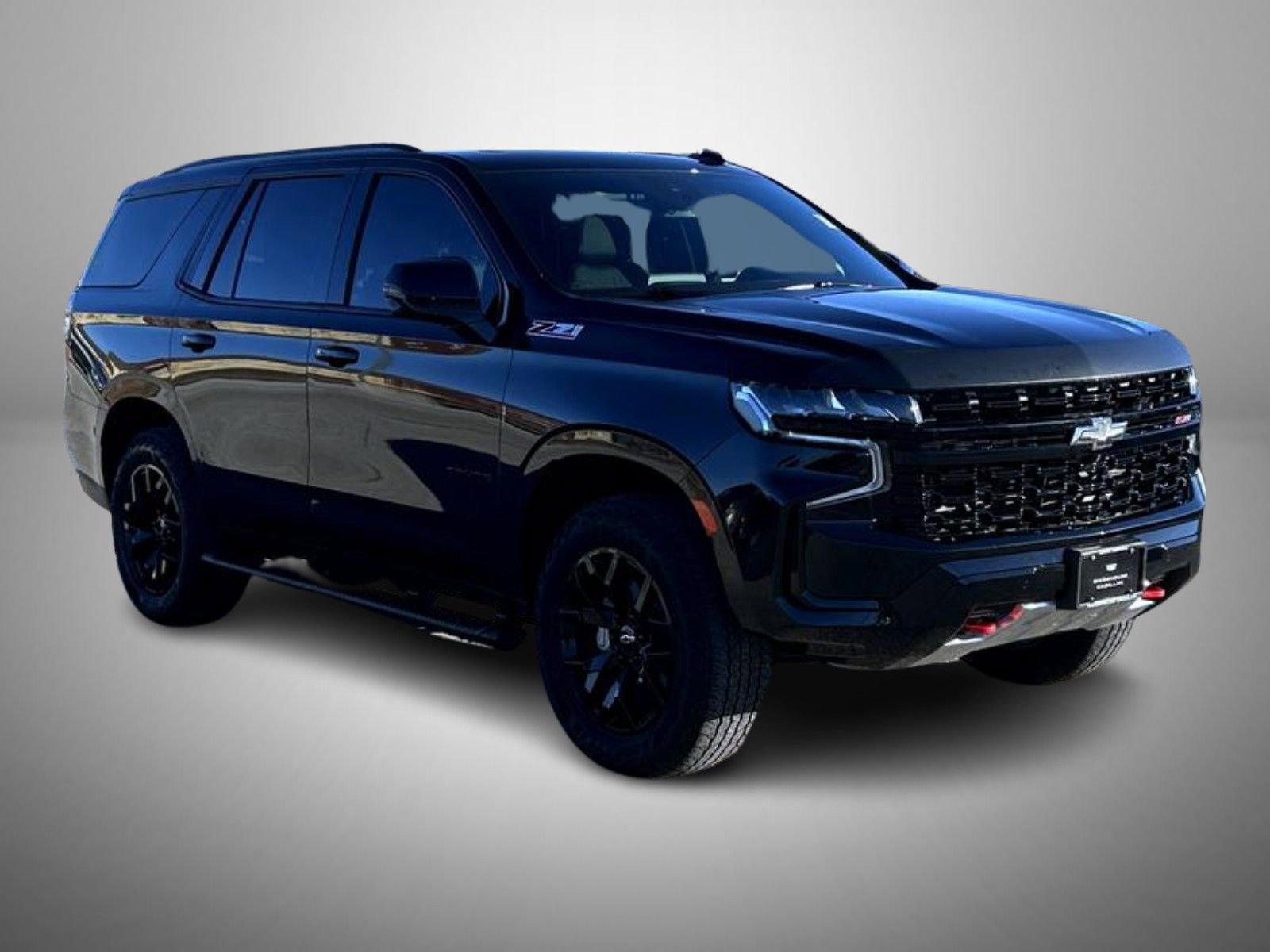 Used 2024 Chevrolet Tahoe Z71 w/ Luxury Package image 3