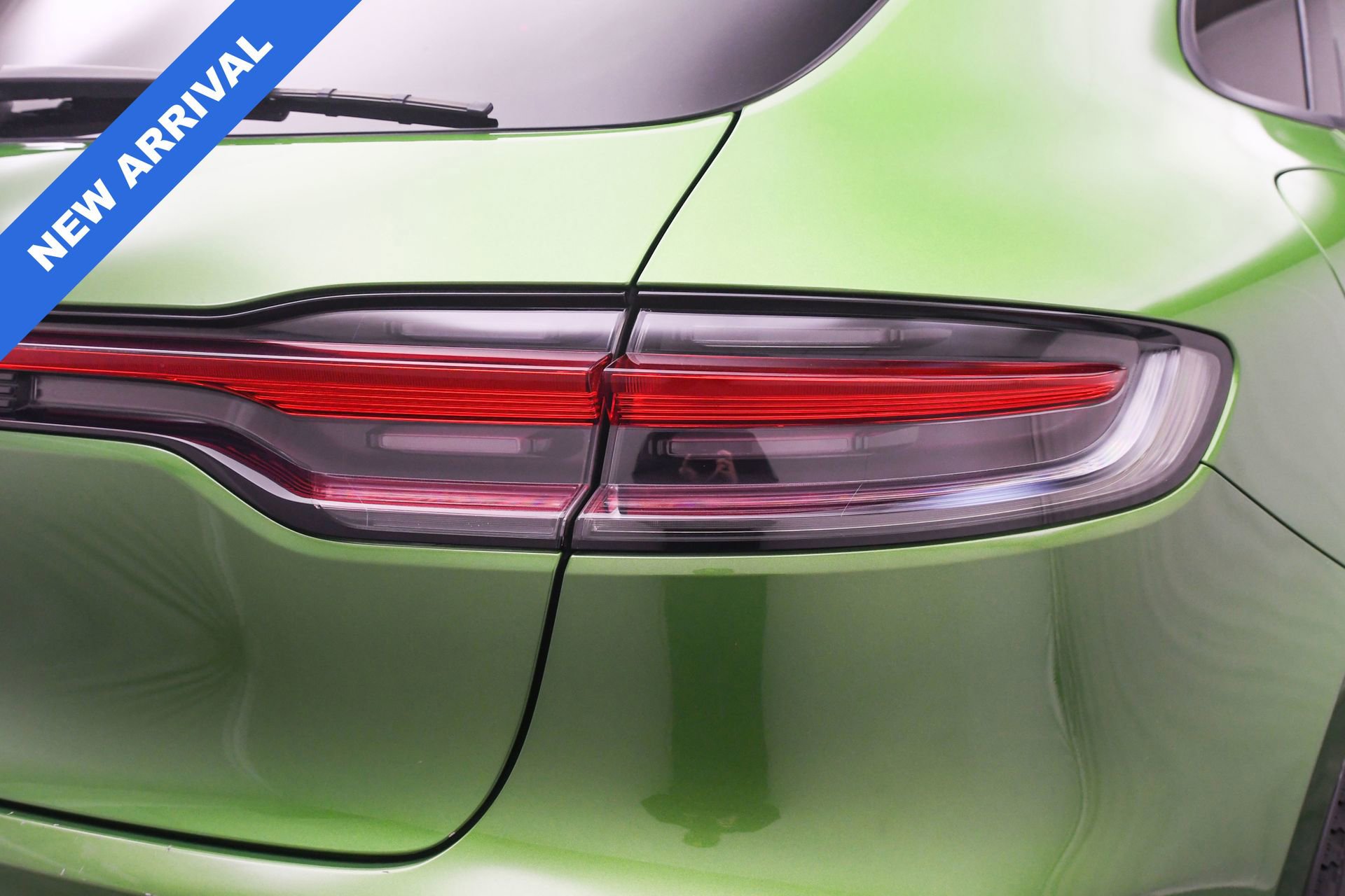 Used 2019 Porsche Macan Base image 25