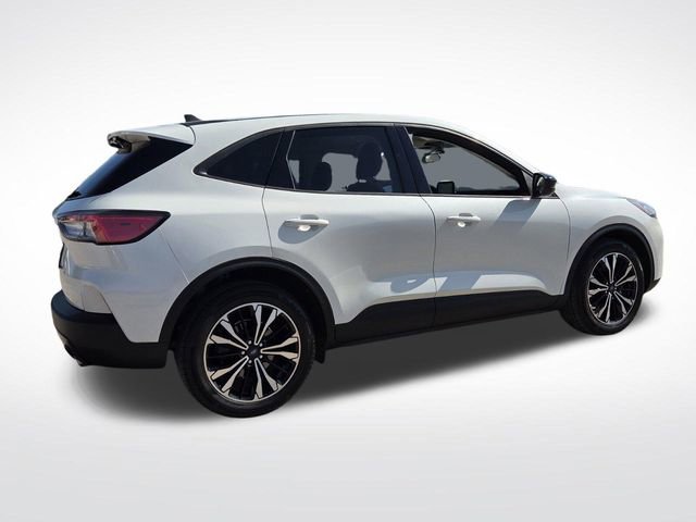 Certified 2022 Ford Escape SE w/ SE Sport Appearance Package image 9