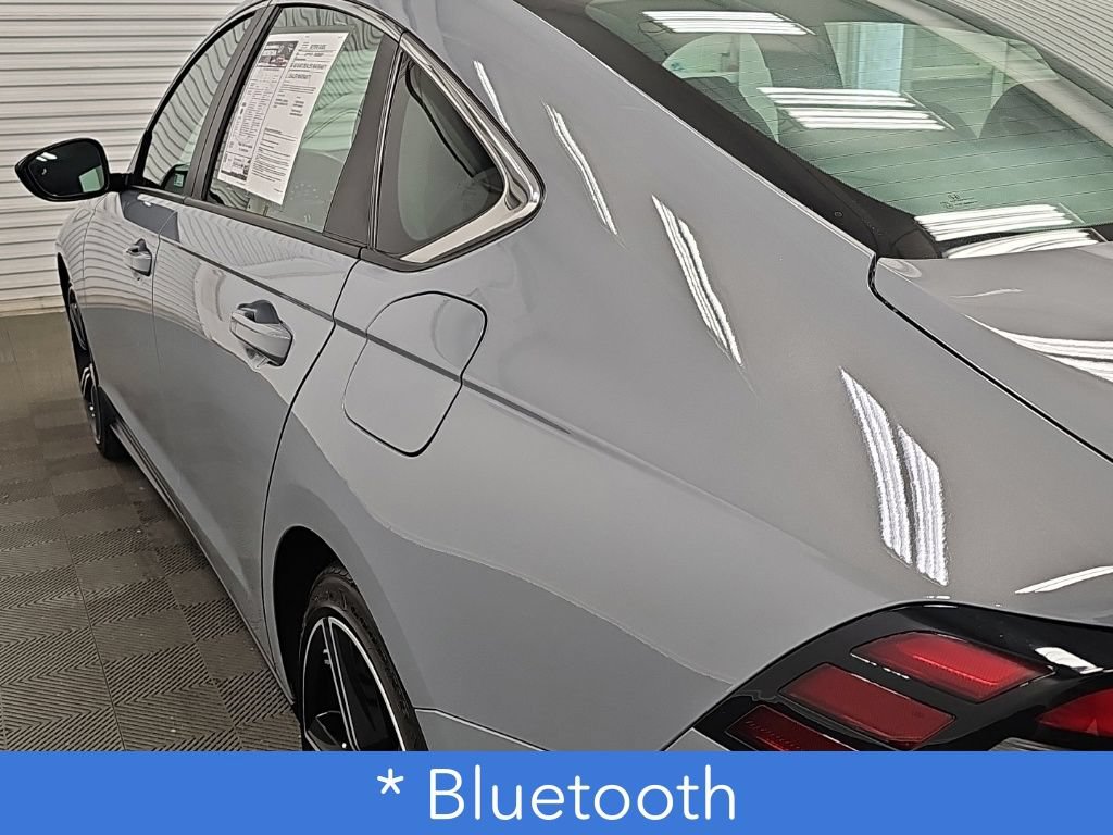 Used 2025 Honda Accord Sport image 7