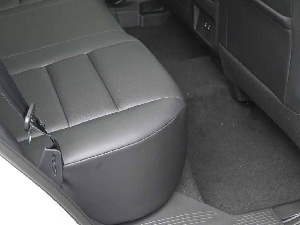 New 2026 Nissan Rogue SV AWD/4WD image 9