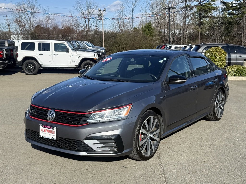 Used 2018 Volkswagen Passat 3.6 image 8