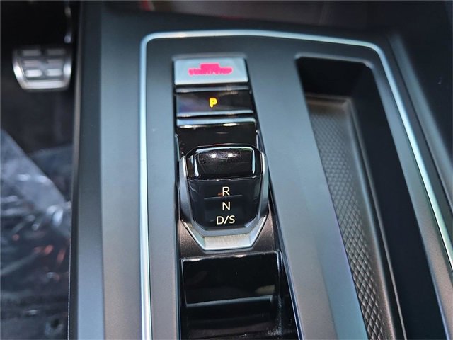 Used 2022 Volkswagen GTI SE image 17