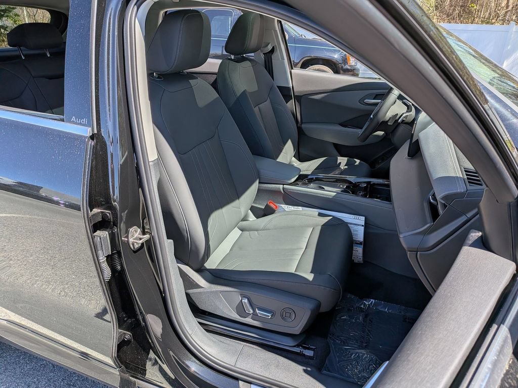 New 2026 Audi Q3 quattro 2.0T AWD/4WD image 24