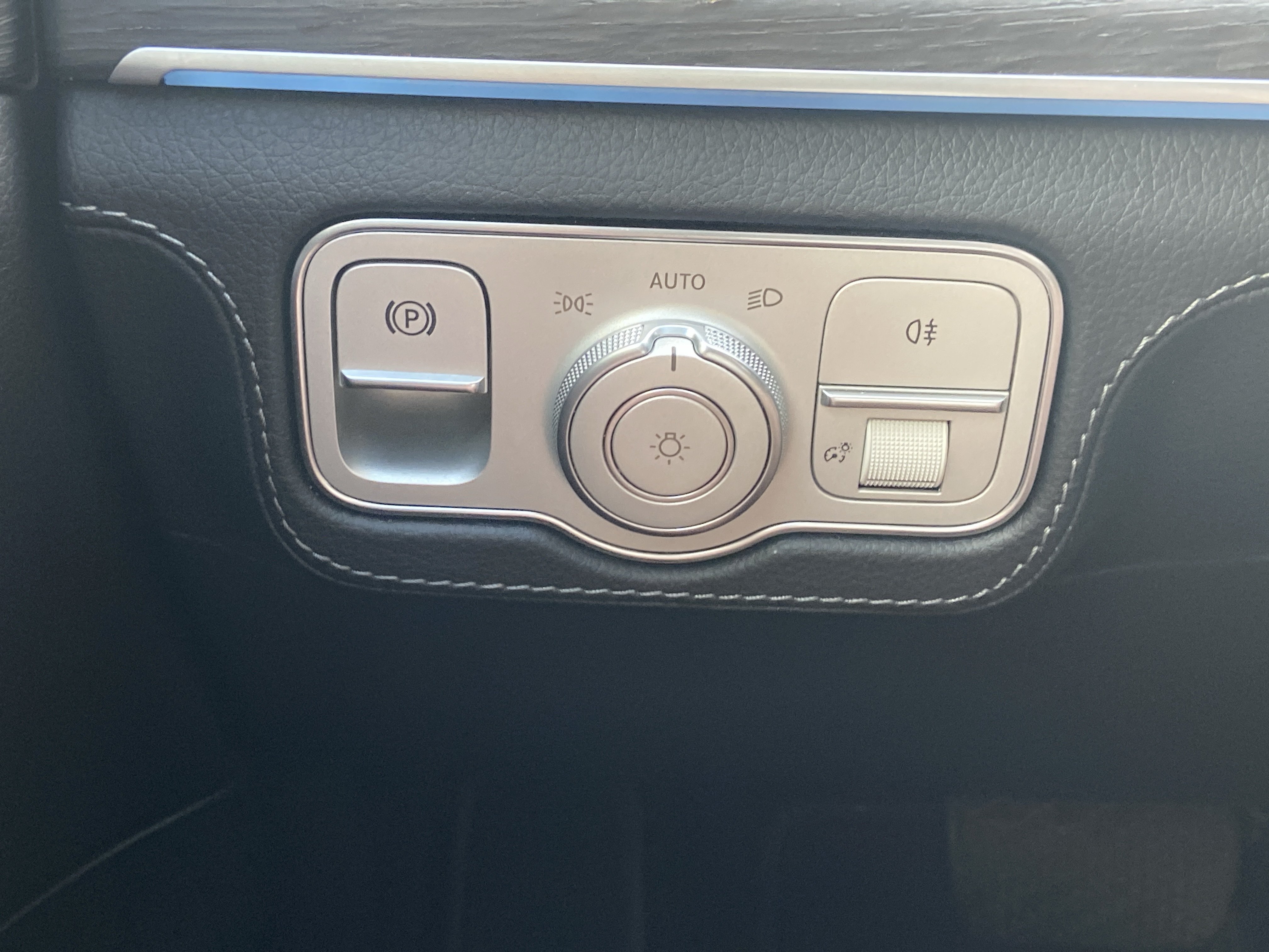 Certified 2025 Mercedes-Benz GLE 580 4MATIC image 22