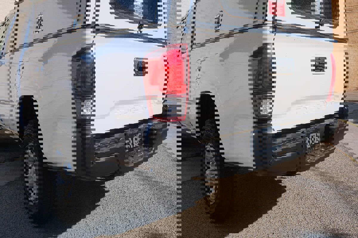 Used 2022 Toyota Tacoma SR image 33