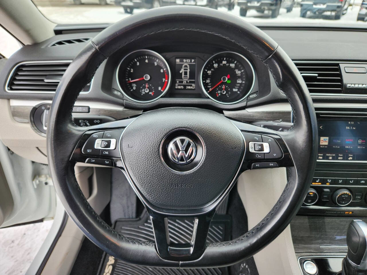 Used 2018 Volkswagen Passat 2.0T SE FWD image 21