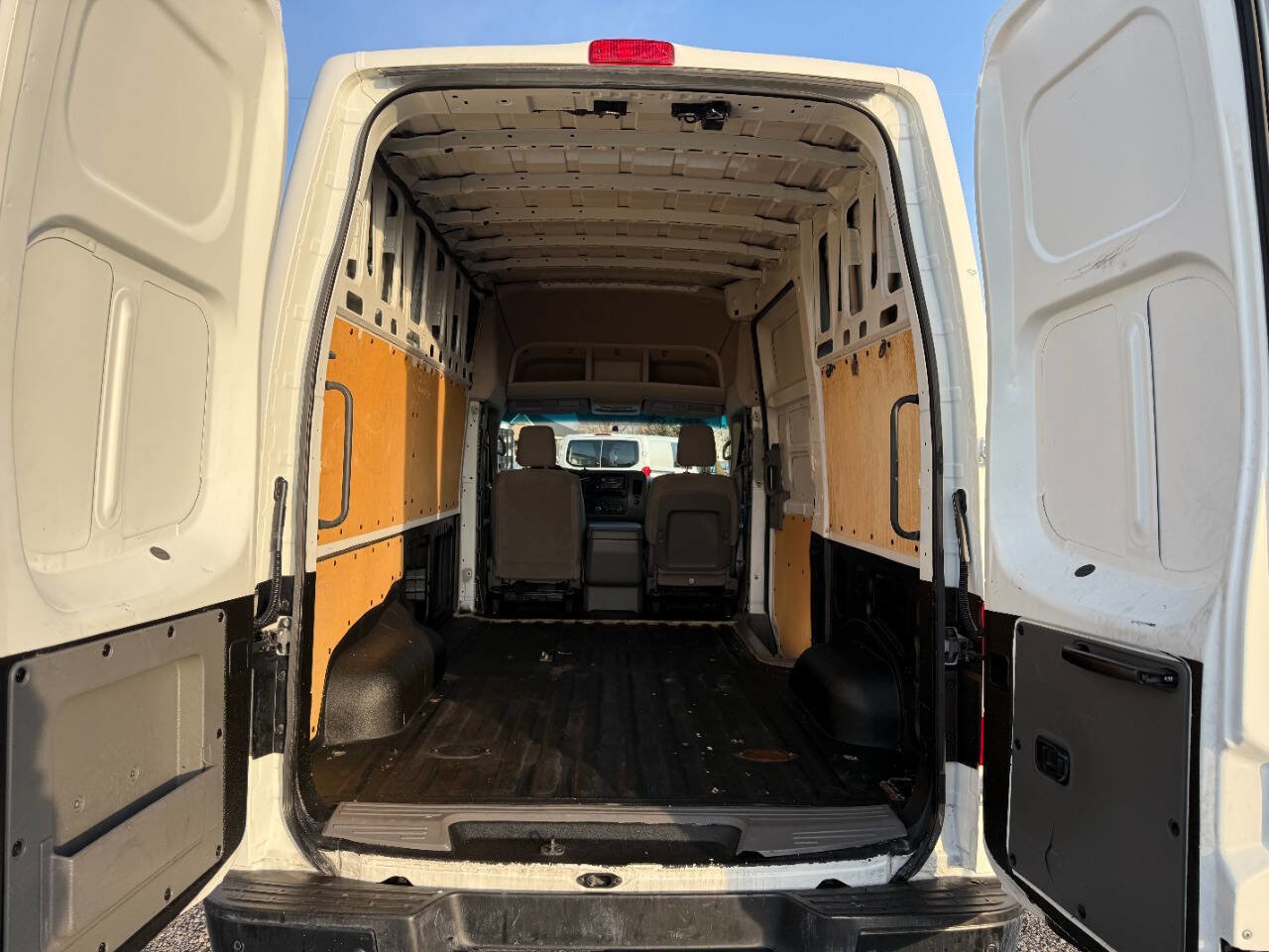 Used 2021 Nissan NV 2500 SV image 20
