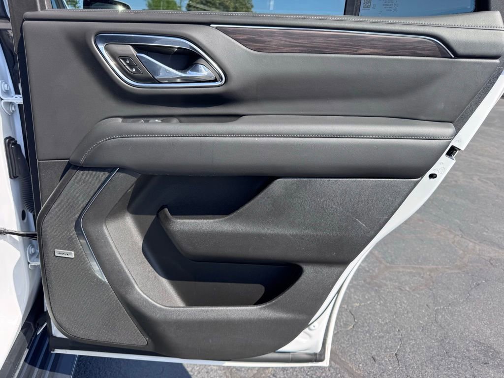 Used 2023 Chevrolet Tahoe LT w/ Luxury Package AWD/4WD image 28