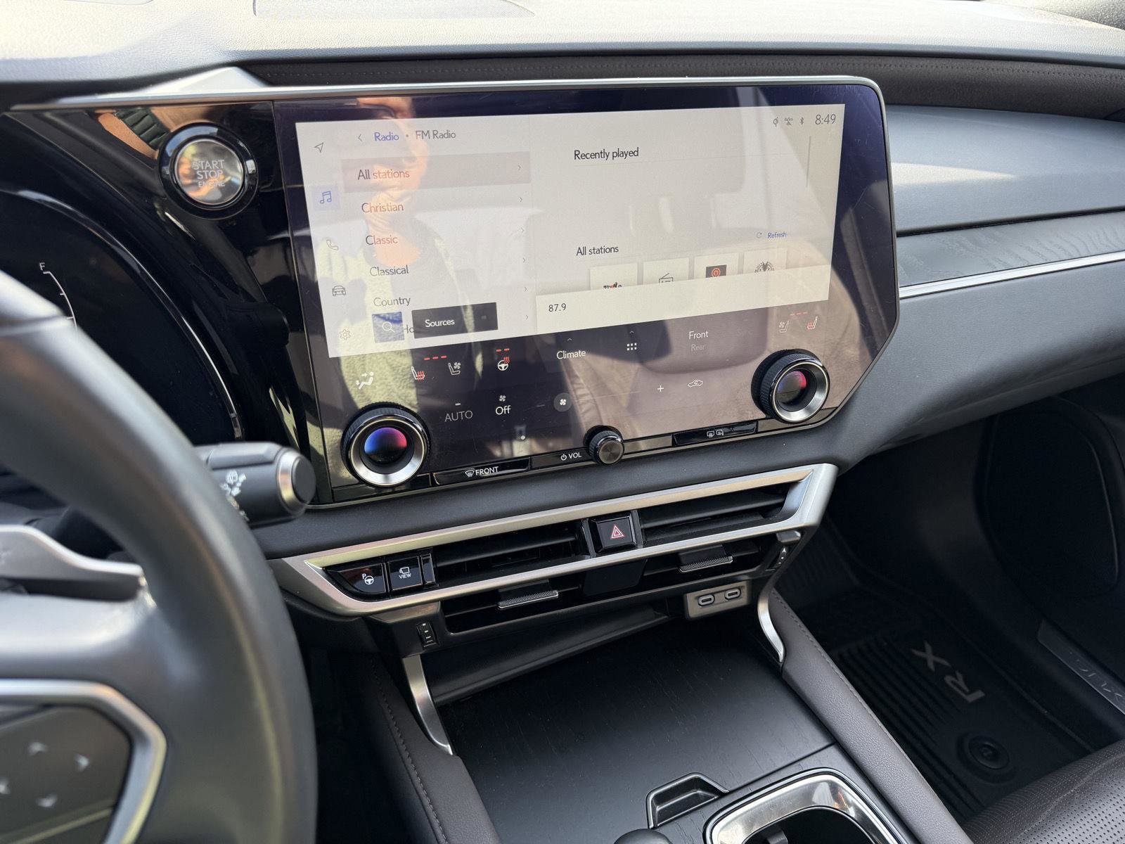 Used 2023 Lexus RX 350 w/ Luxury Package image 20