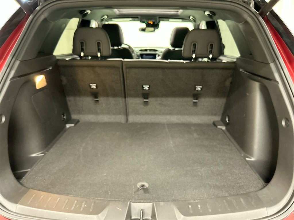 Used 2023 Chevrolet TrailBlazer RS w/ Sun and Liftgate Package image 22