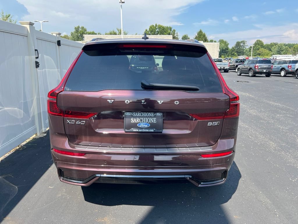 Used 2026 Volvo XC60 B5 Plus w/ Climate Package AWD/4WD image 5