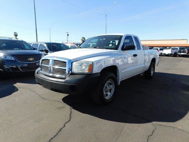 Used 2005 Dodge Dakota ST image 3