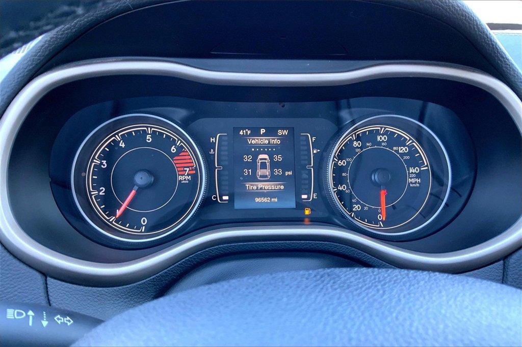 Used 2016 Jeep Cherokee Latitude w/ Comfort & Sound Group image 13