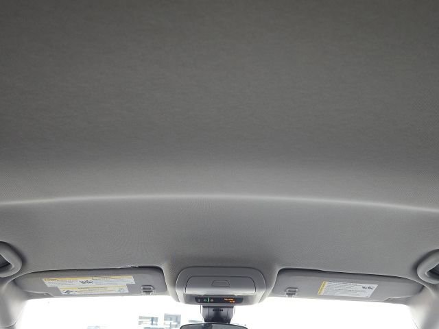 Used 2023 Chevrolet Equinox LT image 41