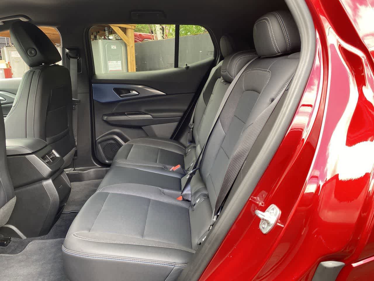 Used 2025 Chevrolet Equinox EV LT w/ Convenience Package FWD image 16