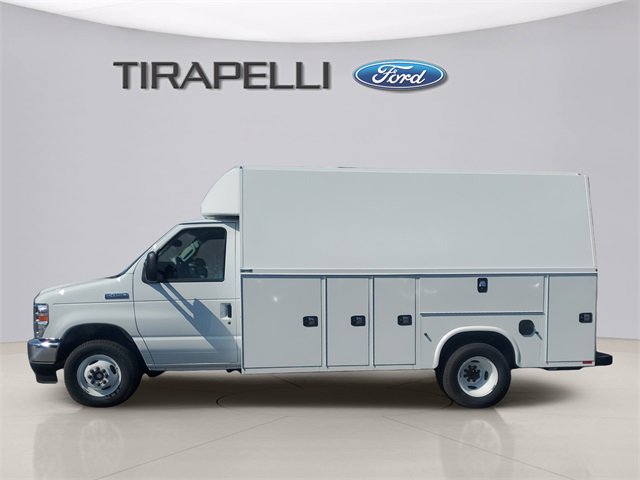 New 2026 Ford E-450 and Econoline 450 Super Duty w/ Power Equipment Group image 3