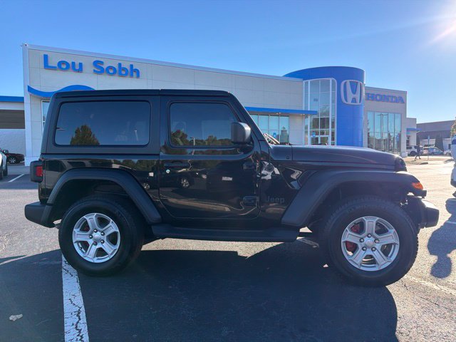 Used 2022 Jeep Wrangler Sport AWD/4WD image 5
