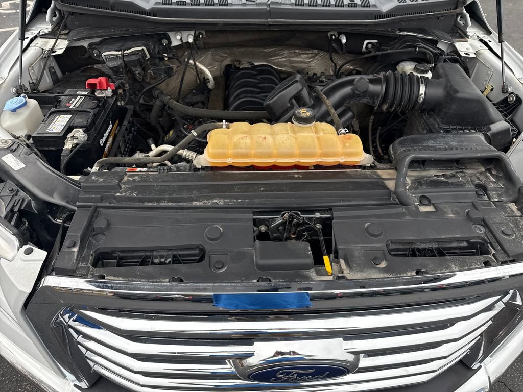 Used 2015 Ford F150 XLT w/ Equipment Group 302A Luxury image 23