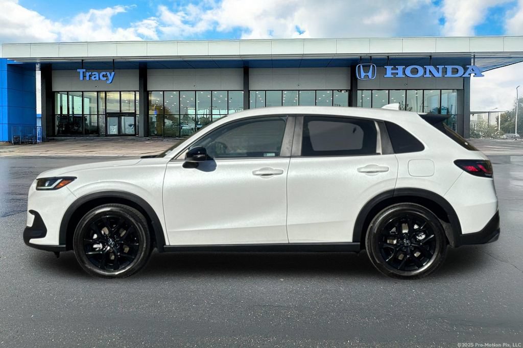 Certified 2023 Honda HR-V Sport image 12