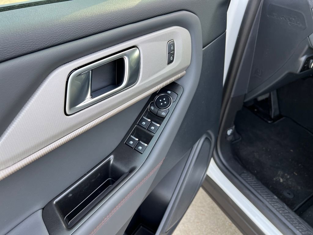 New 2026 Ford Explorer Active image 13