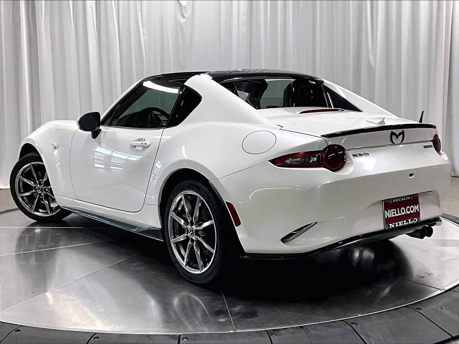 Used 2023 MAZDA MX-5 Miata Grand Touring image 3