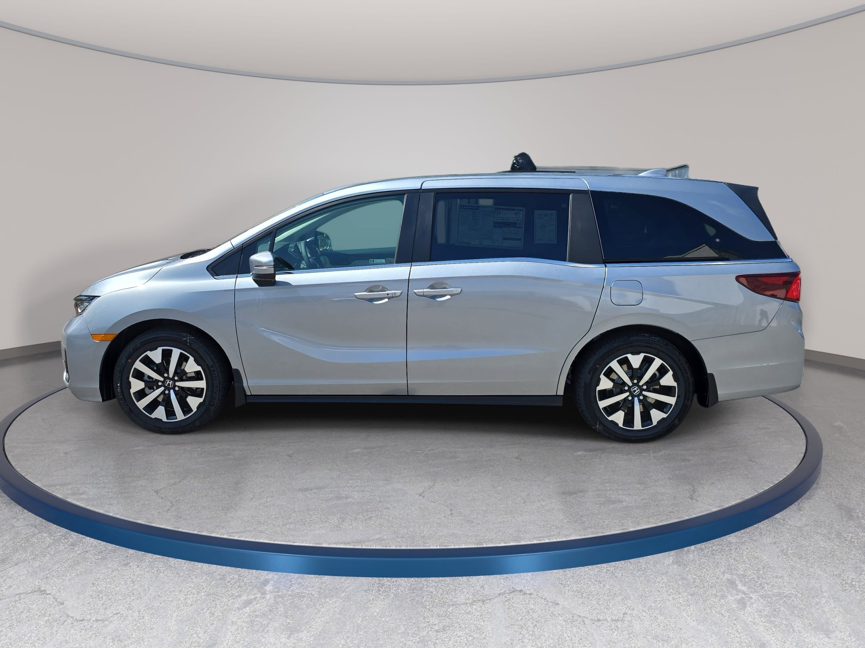 New 2026 Honda Odyssey EX-L image 8