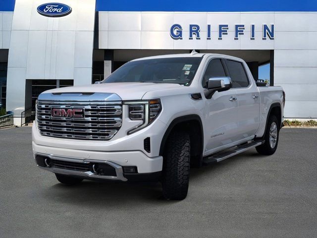 Used 2023 GMC Sierra 1500 Denali w/ Technology Package AWD/4WD image 11
