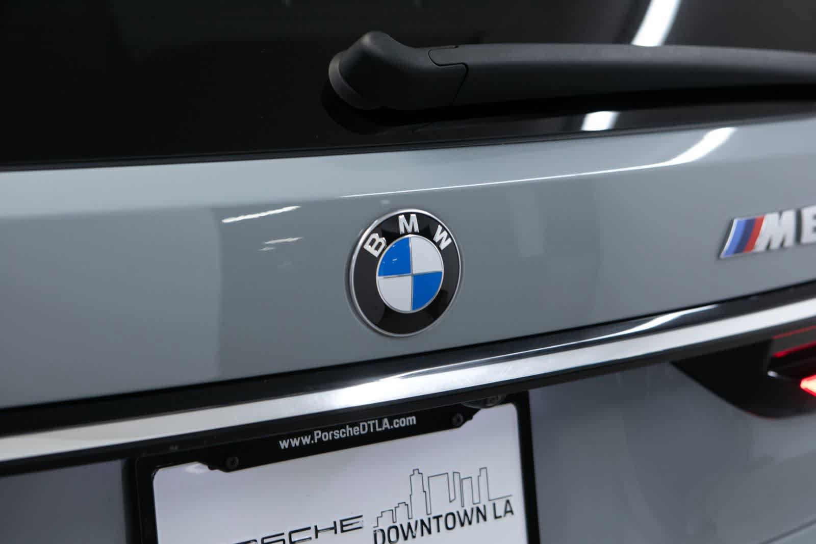 Used 2024 BMW X7 M60i w/ Climate Comfort Package AWD/4WD image 35