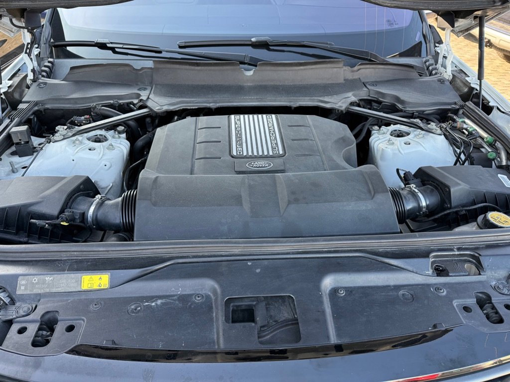 Used 2019 Land Rover Discovery SE image 44