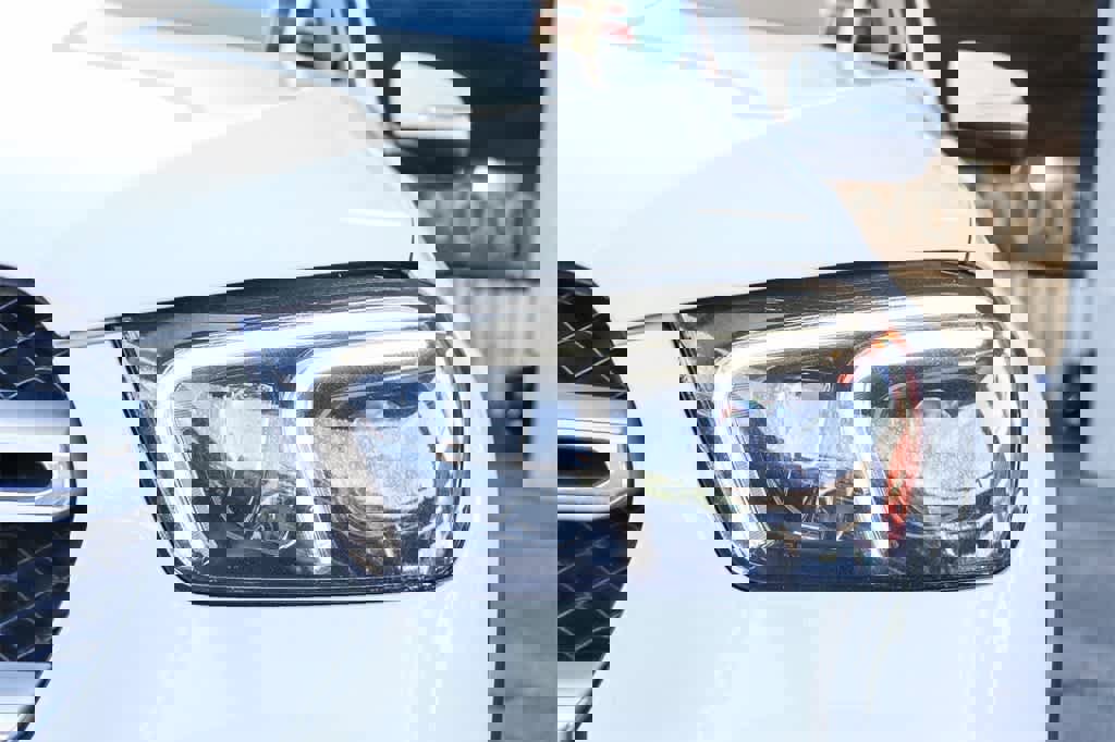 Used 2022 Mercedes-Benz GLE 350 4MATIC w/ Premium Package image 6