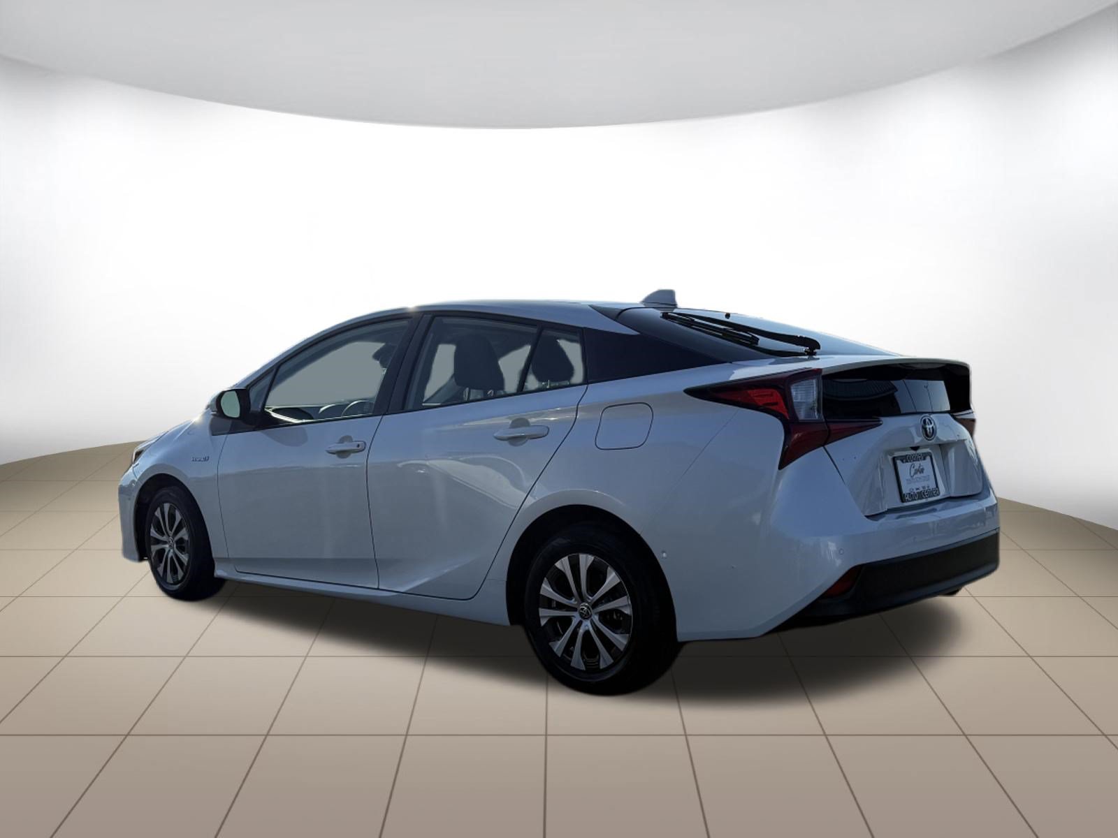 Used 2022 Toyota Prius LE AWD/4WD image 5