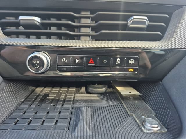 Used 2025 Ford Explorer ST-Line w/ Premium Package AWD/4WD image 22