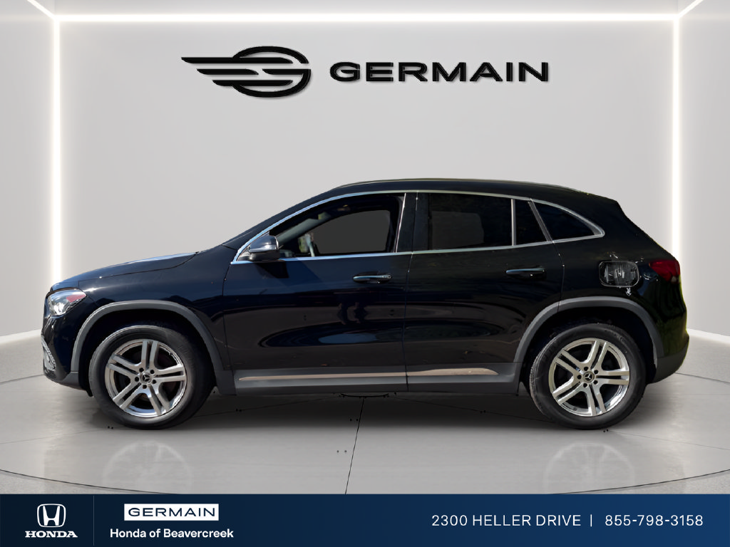 Used 2021 Mercedes-Benz GLA 250 4MATIC w/ Premium Package image 5