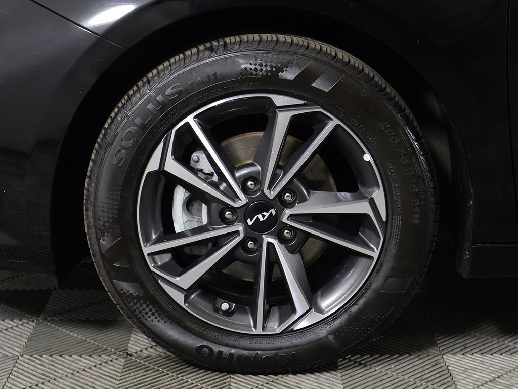 Used 2024 Kia Forte LXS image 19