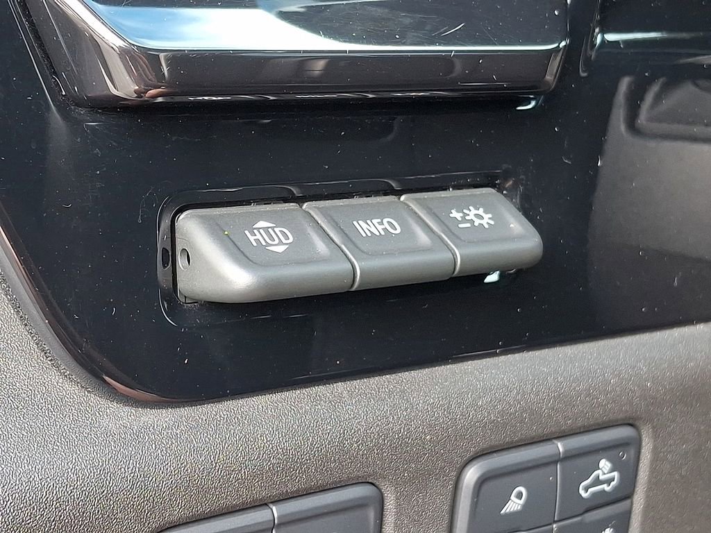 Used 2024 Chevrolet Silverado 2500 ZR2 w/ Technology Package image 24