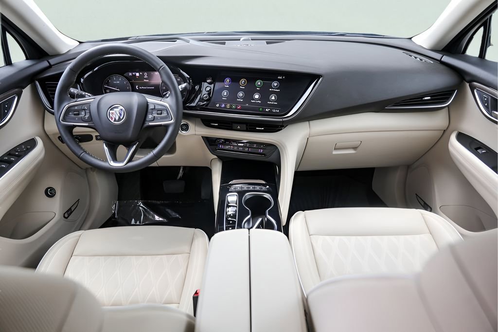 Used 2023 Buick Envision Avenir AWD/4WD image 27