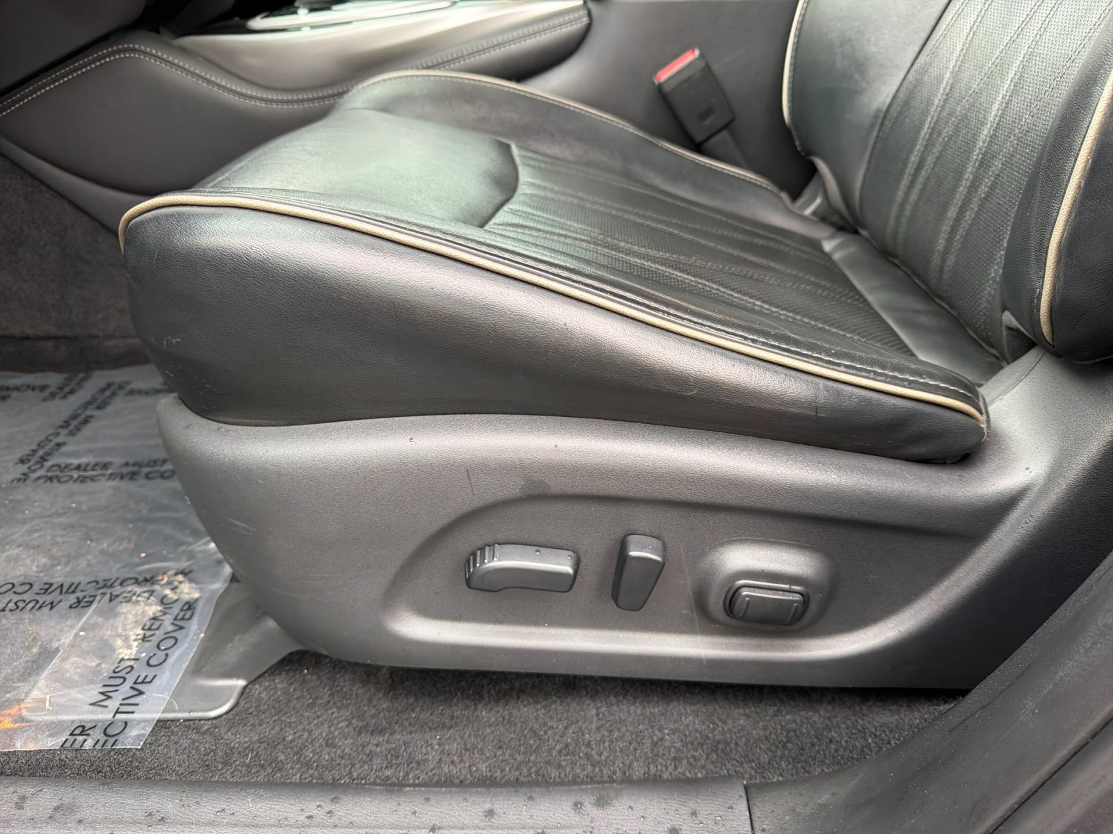 Used 2020 INFINITI QX60 Luxe w/ Sensory Package FWD image 13