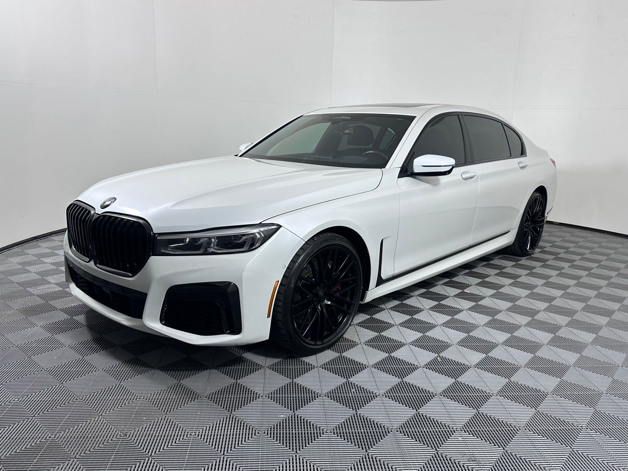 Used 2021 BMW 750i xDrive w/ Luxury Rear Seating Package