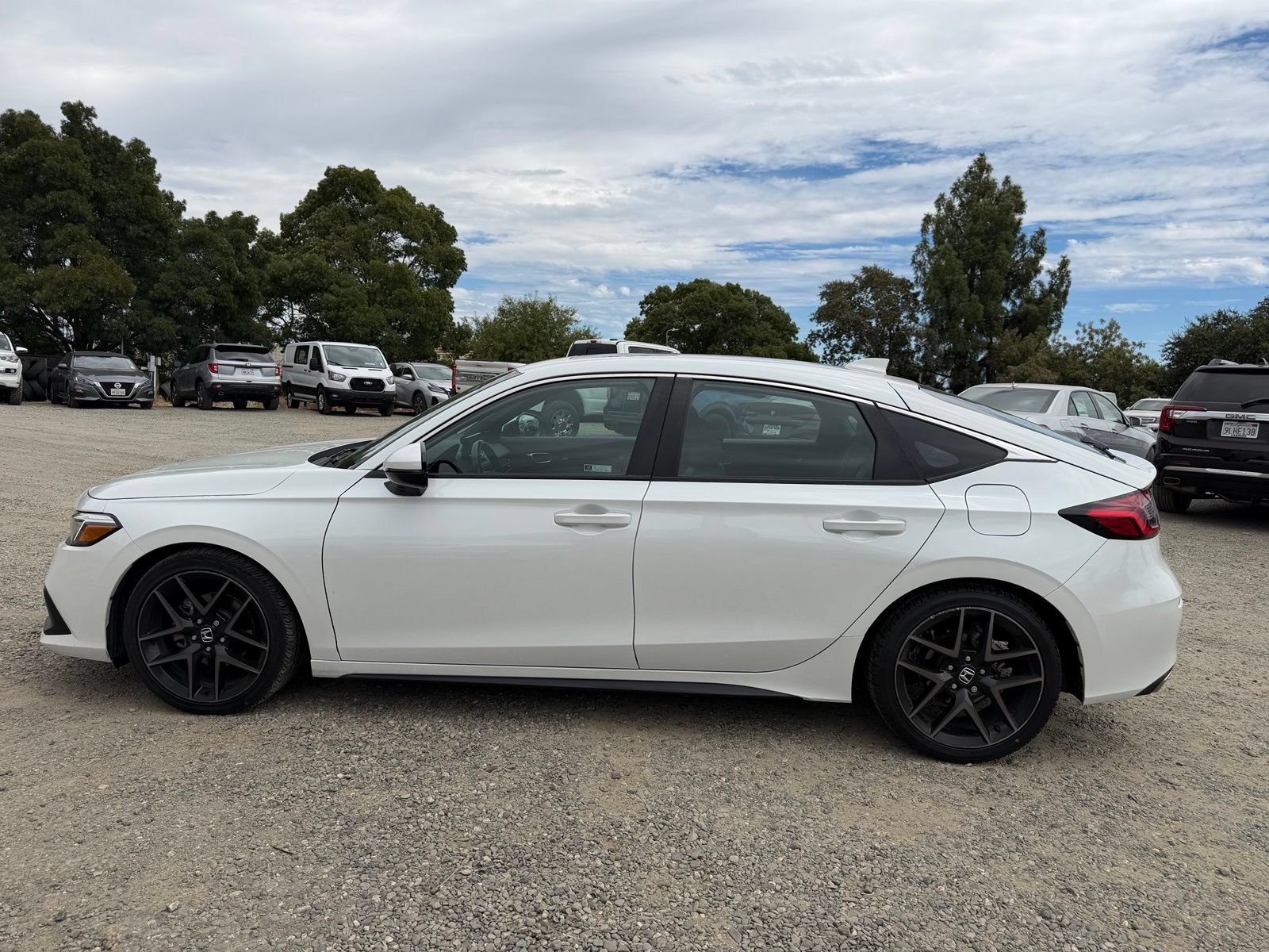 Used 2024 Honda Civic Sport Touring image 2