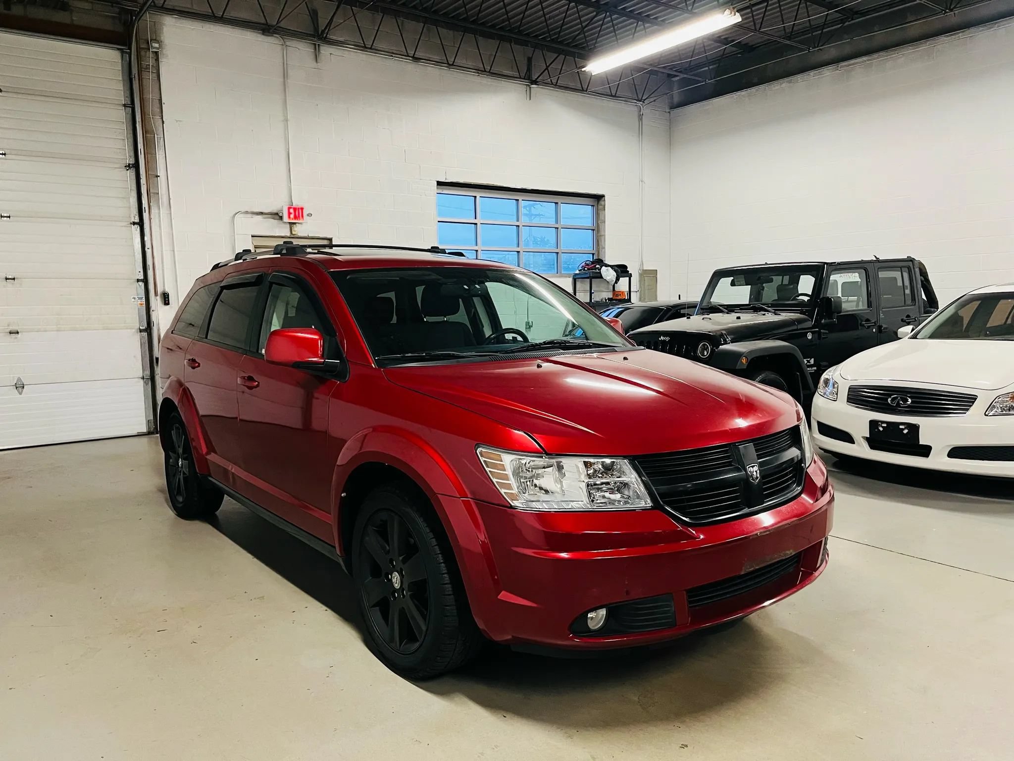 Used 2010 Dodge Journey SXT w/ Flexible Seating Group FWD image 3