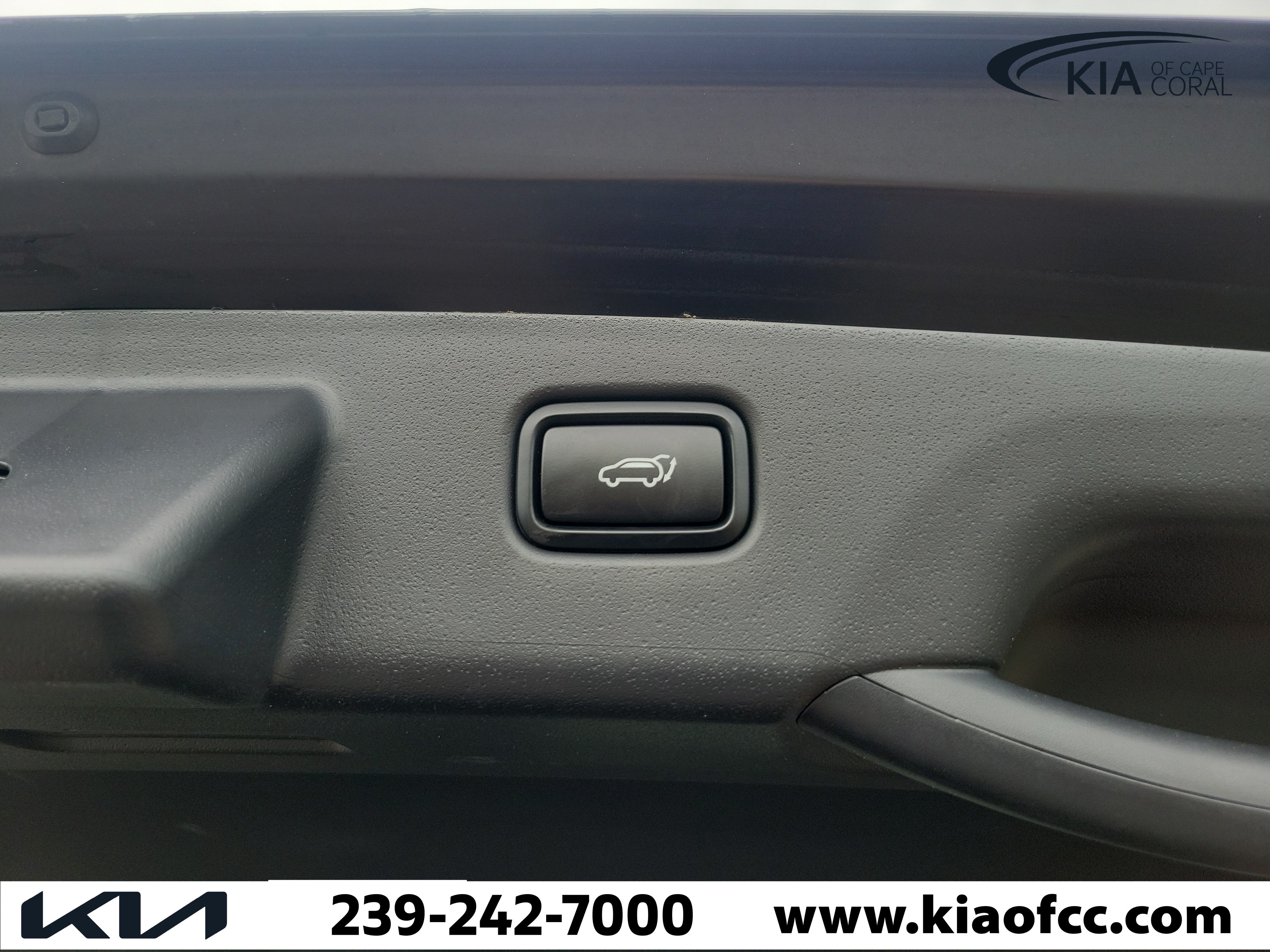 Certified 2023 Kia Niro SX Touring FWD image 12