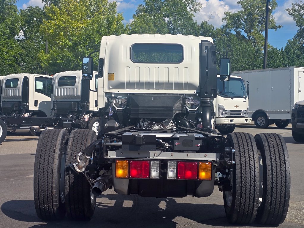 New 2027 Chevrolet Low Cab Forward RWD image 5