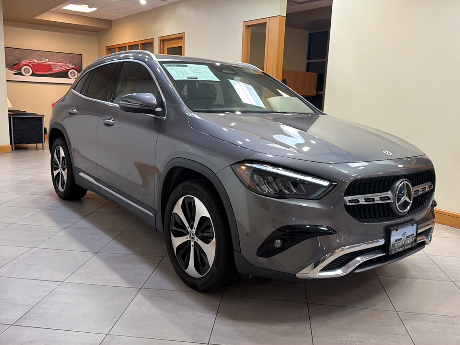 Used 2025 Mercedes-Benz GLA 250 image 2